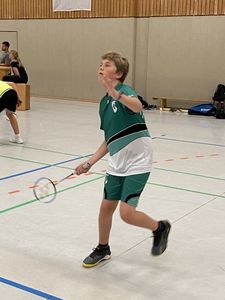 Badminton U15 gewinnt Nachholspiel deutlich