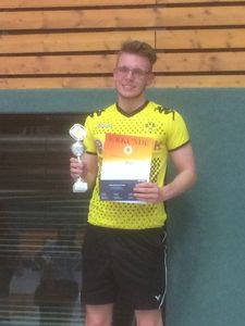 Borker Stephan Offermann ist Lüner Jugend-Stadtmeister im Badminton
